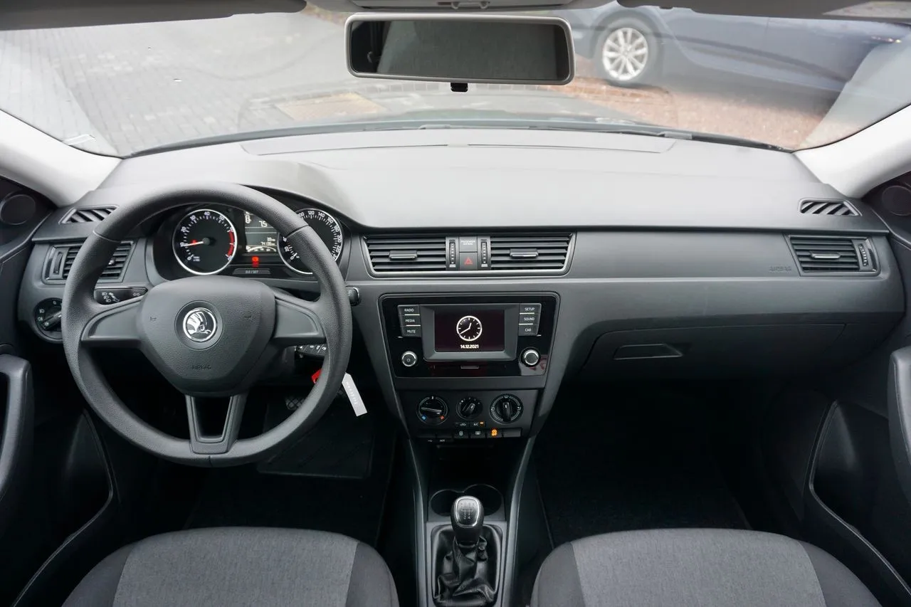 Skoda Rapid 1.2 TSI Bordcomputer USB...  Image 7